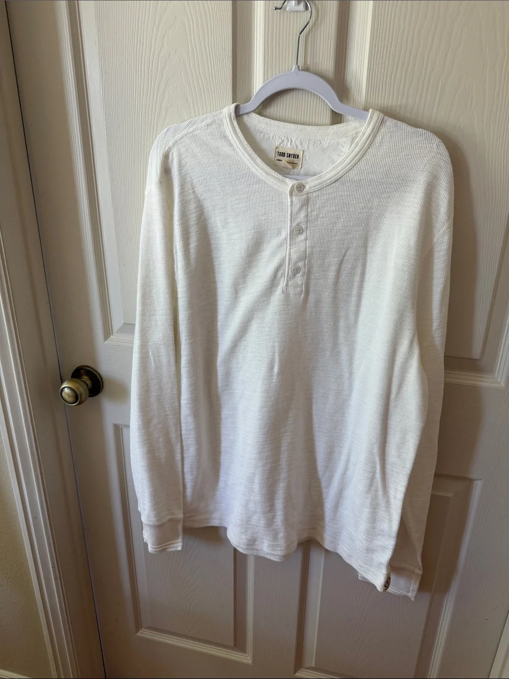 Todd Snyder Antique White Lightweight Mini Waffle Henley Sz XL. Box2 - Picture 1 of 8